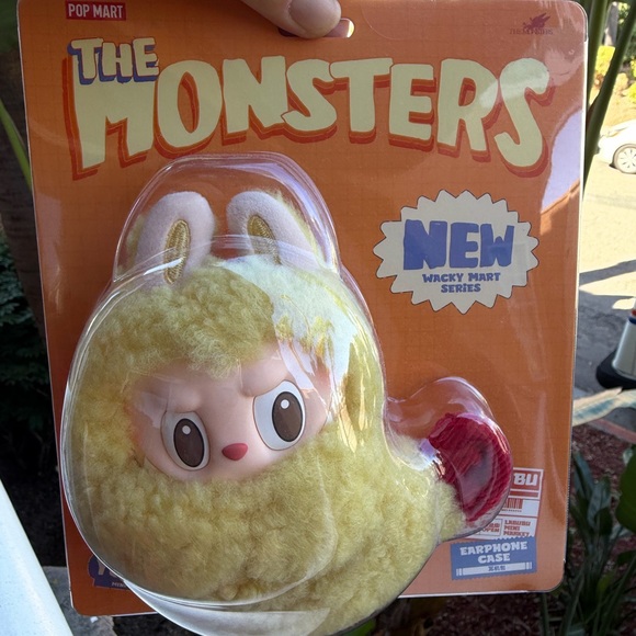 The Monsters Wacky Mart Series Earphone Case - Picture 7 of 7